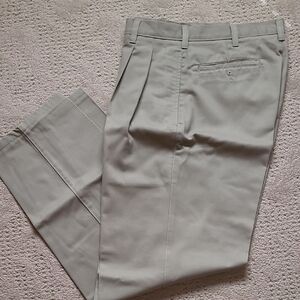 Men's Classic Tan Pants